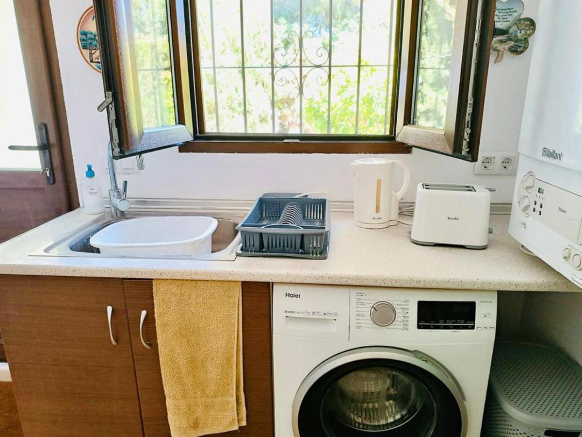 1-Bed Apartment Close To Moraira Town Centre Zewnętrze zdjęcie